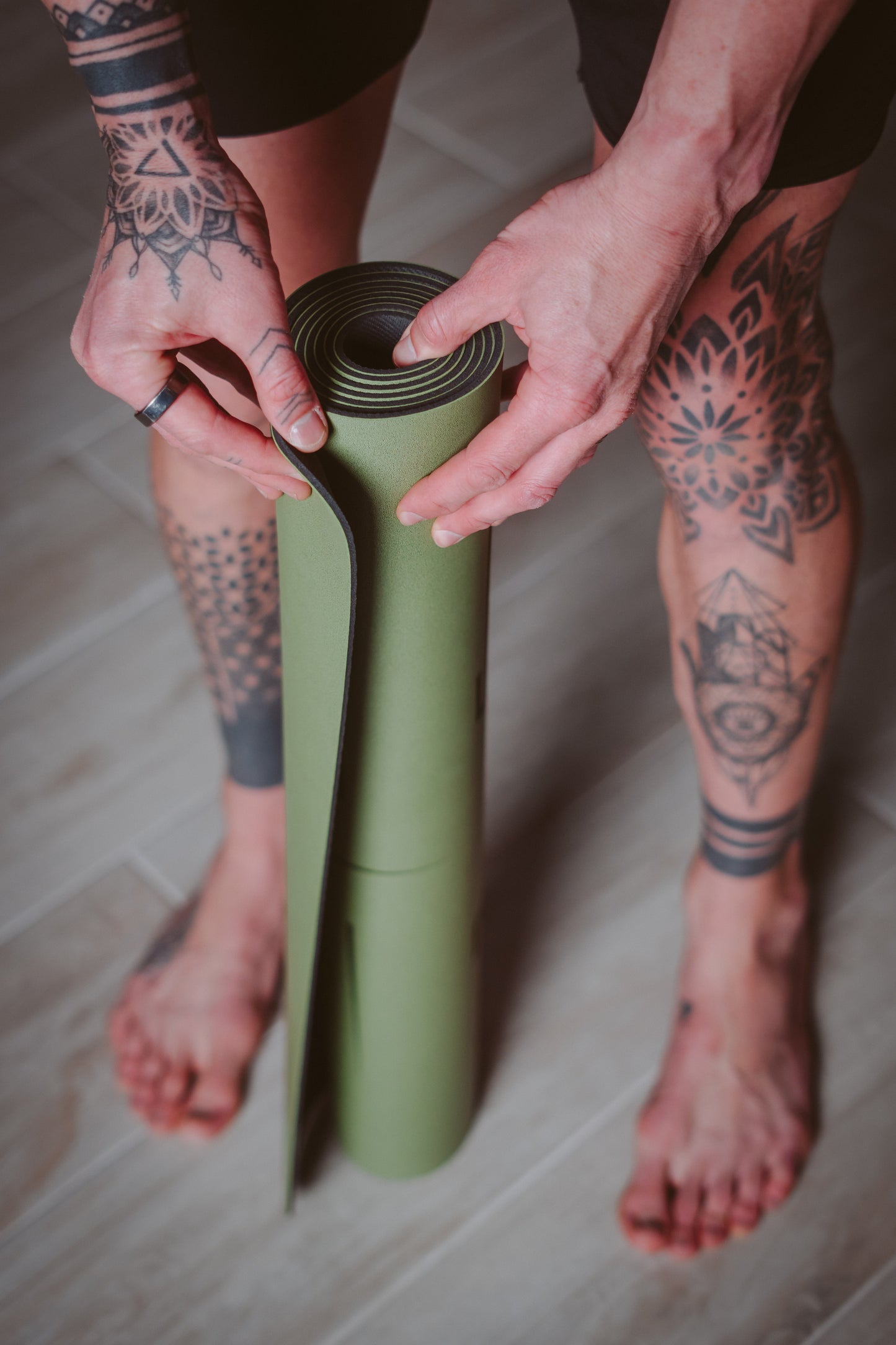 BREATHE AND FLOW YOGA MAT - Classic Minimalist