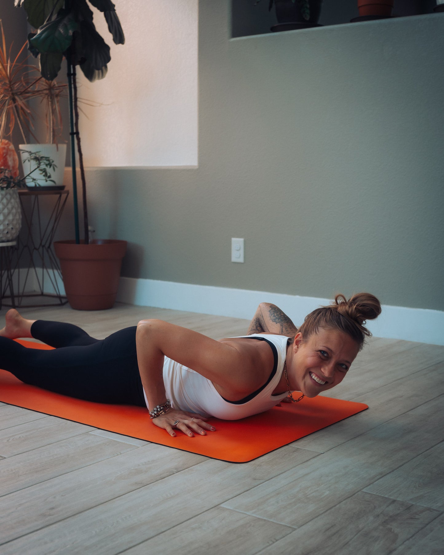 ORANGE TRAVEL MINIMALIST YOGA MAT (Limited Edition)