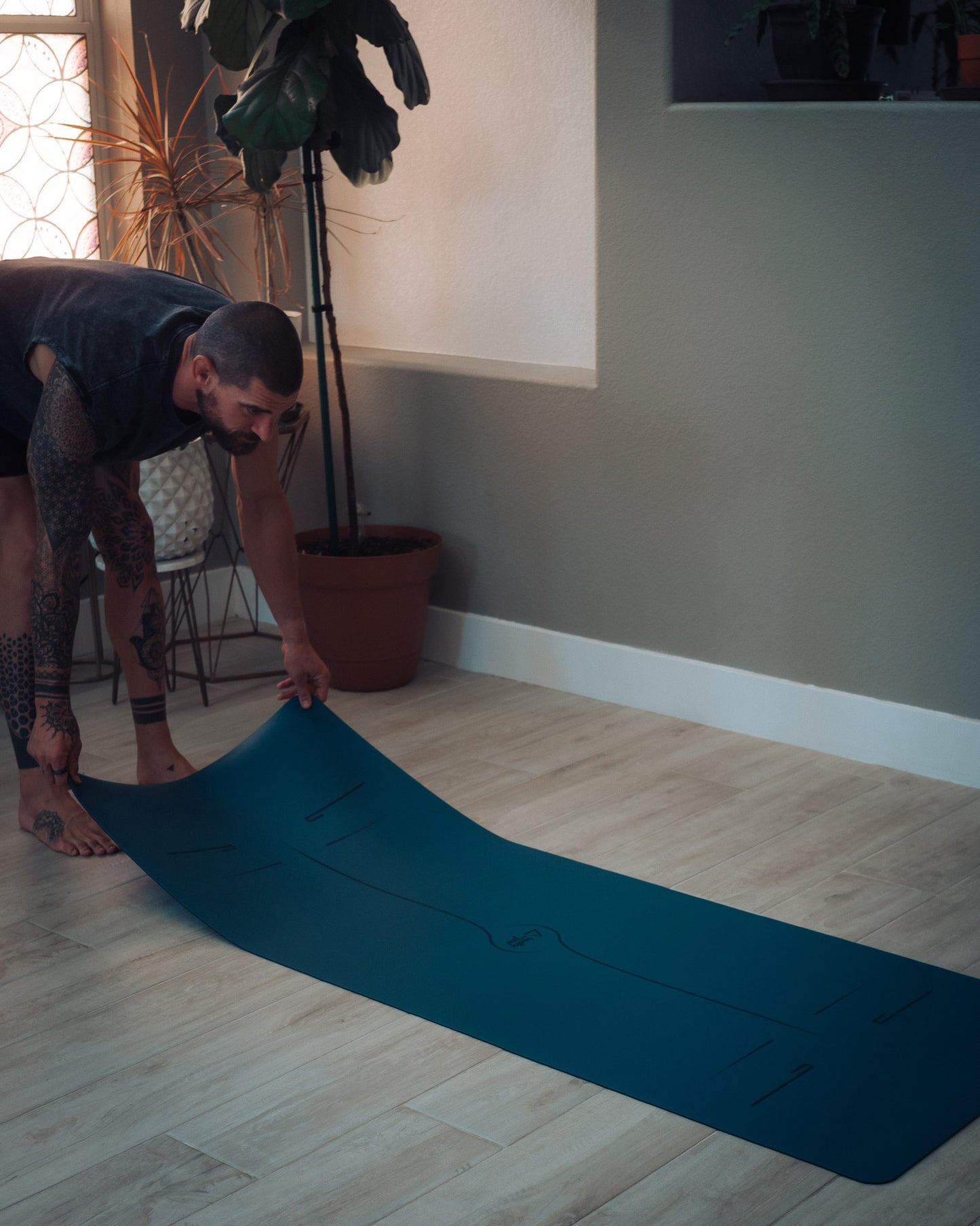 BLUE TRAVEL MINIMALIST YOGA MAT (Limited Edition)