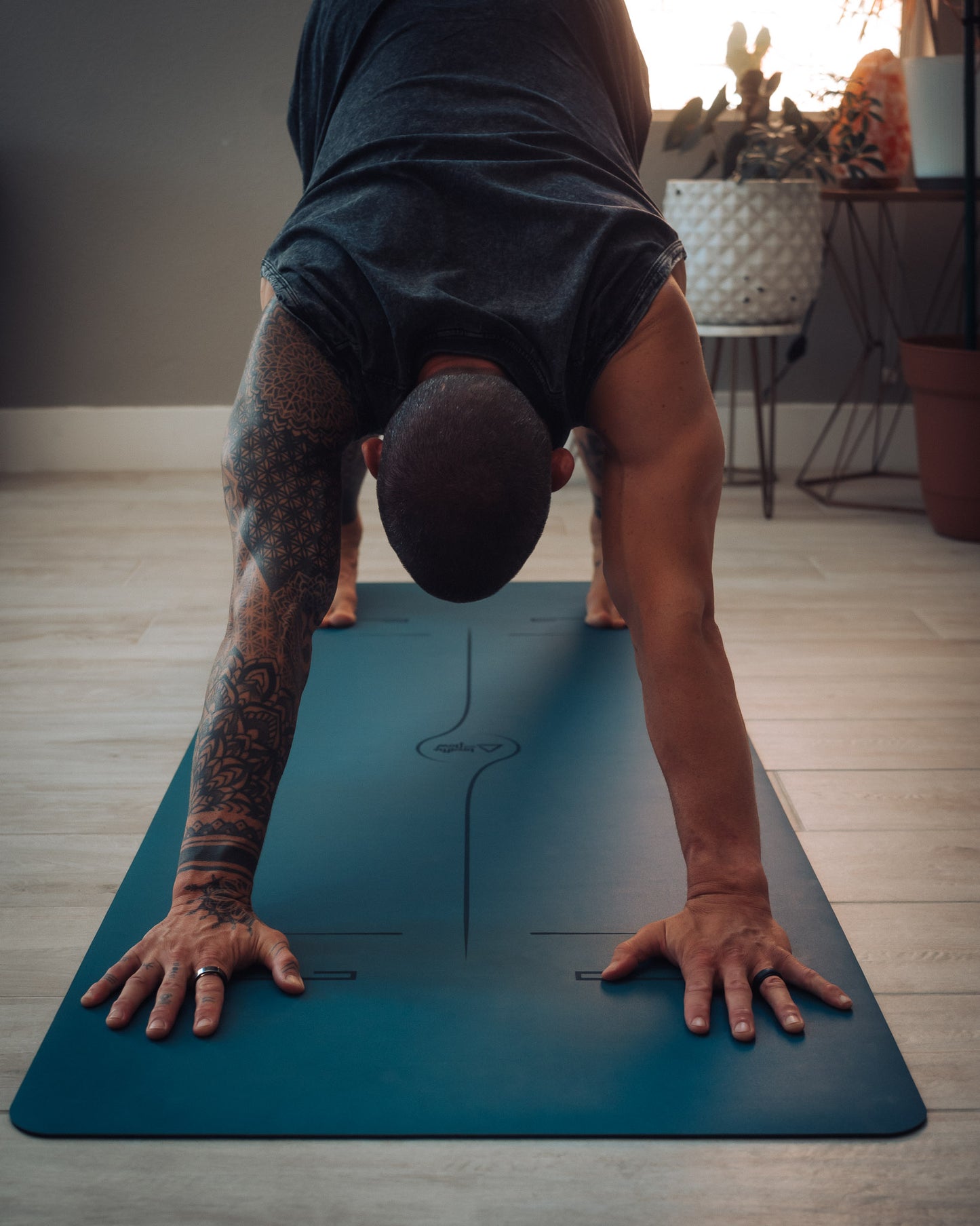 BLUE TRAVEL MINIMALIST YOGA MAT (Limited Edition)