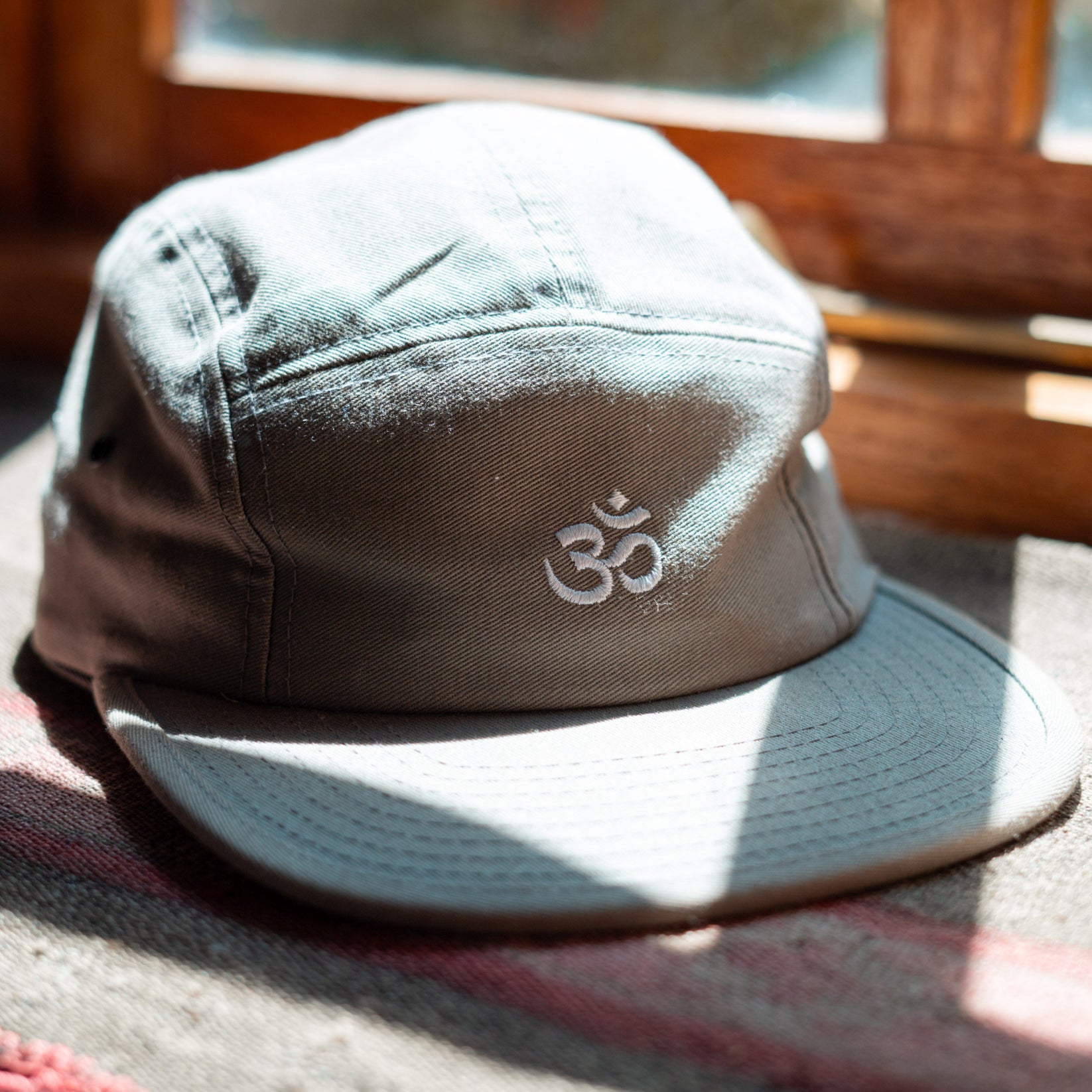 OM FIVE PANEL CAP – Breathe and Flow