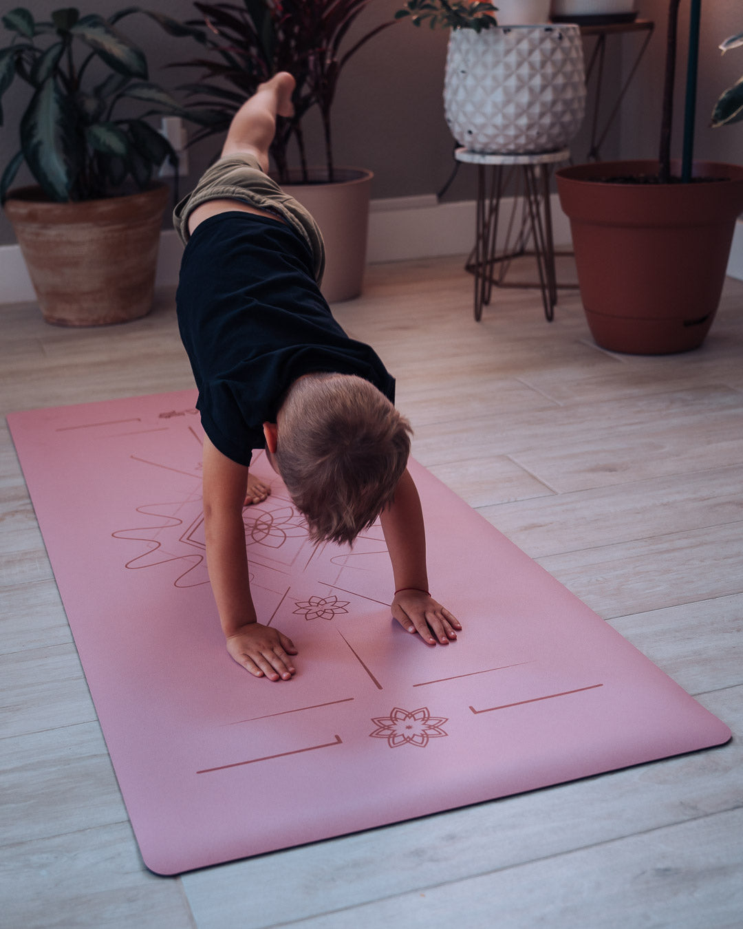 KIDS YOGA MAT CENTER LIGHT (Limited Edition)