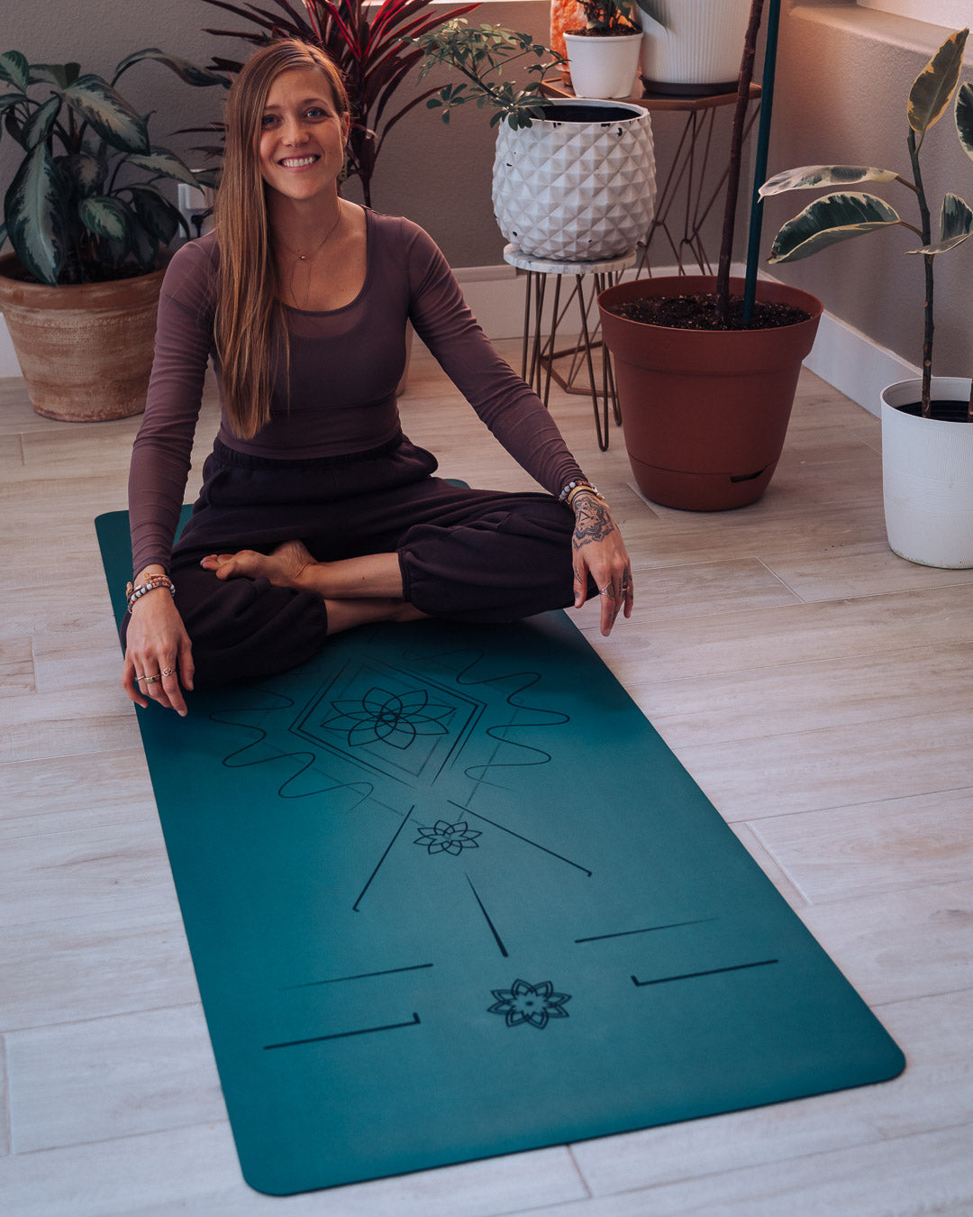 CENTER VIBRATION YOGA MAT (Limited Edition)