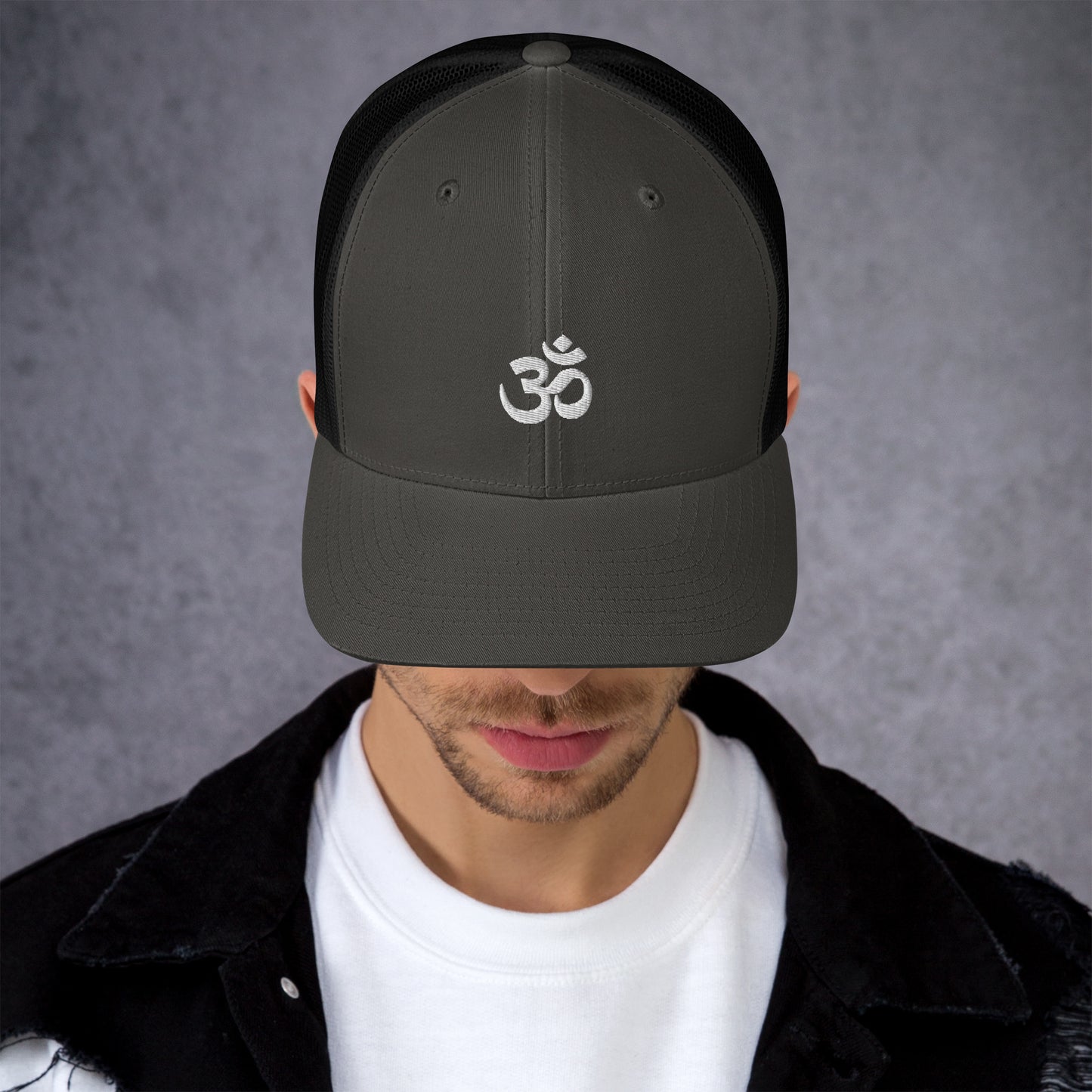 OM TRUCKER HAT