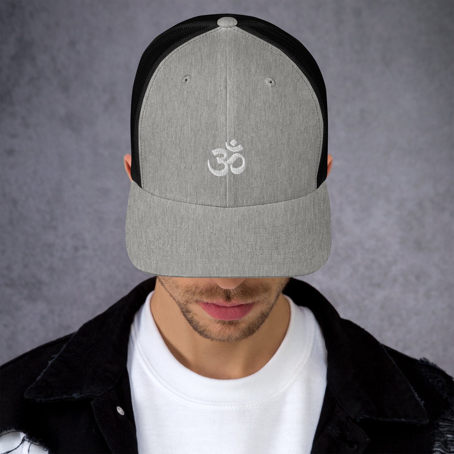 OM TRUCKER HAT