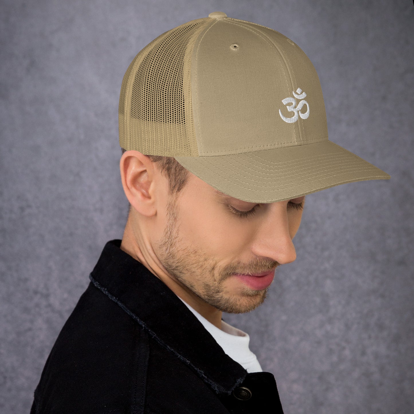 OM TRUCKER HAT