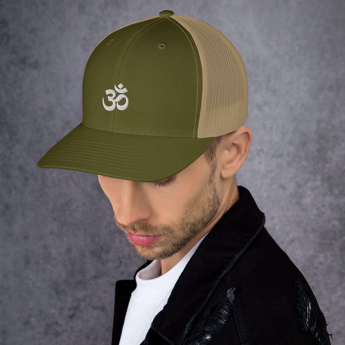 OM TRUCKER HAT