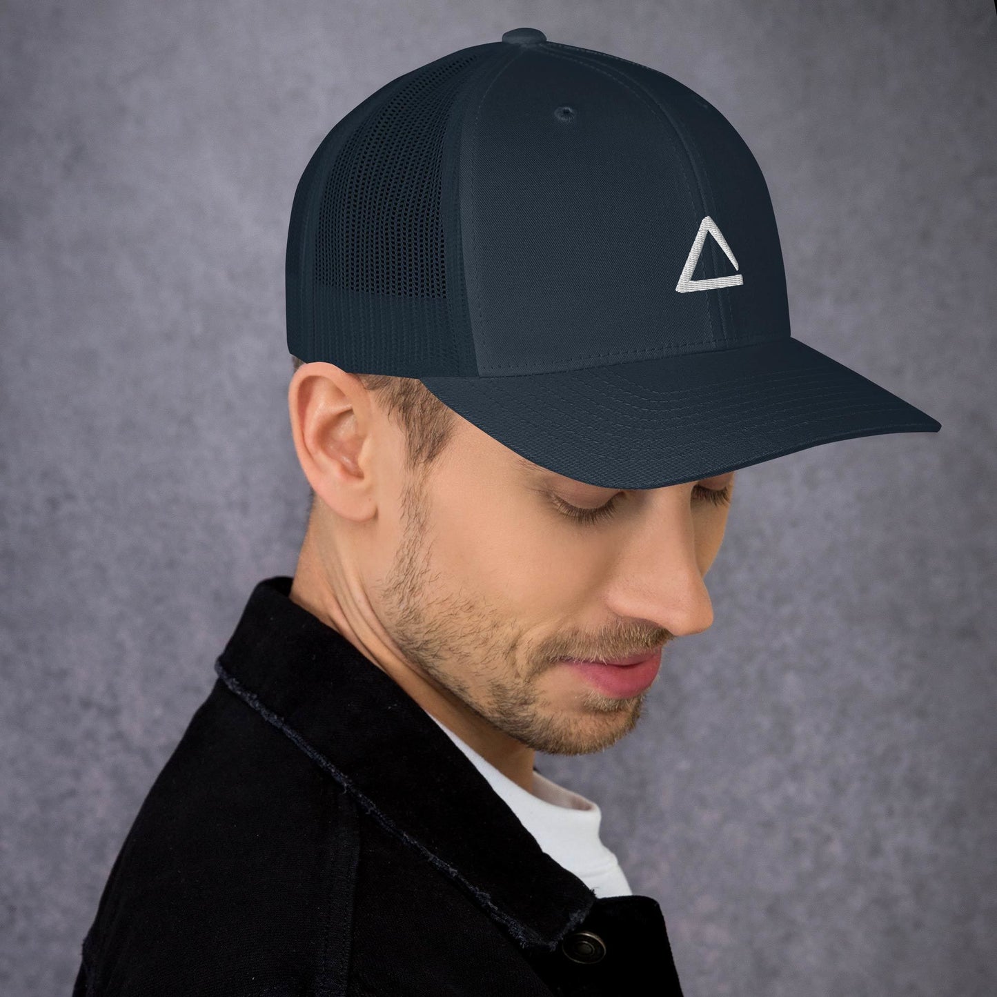 TRIANGLE TRUCKER HAT