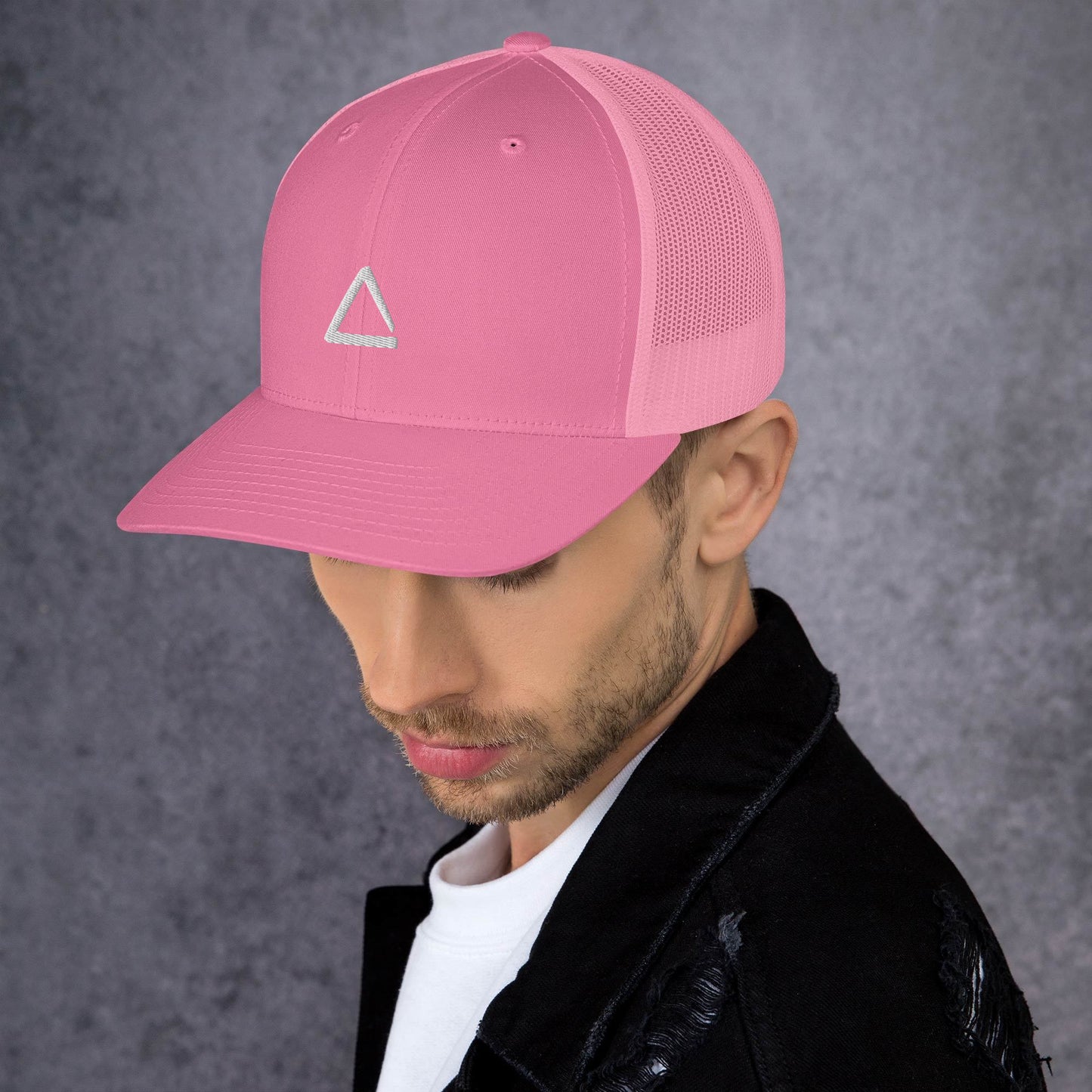 TRIANGLE TRUCKER HAT