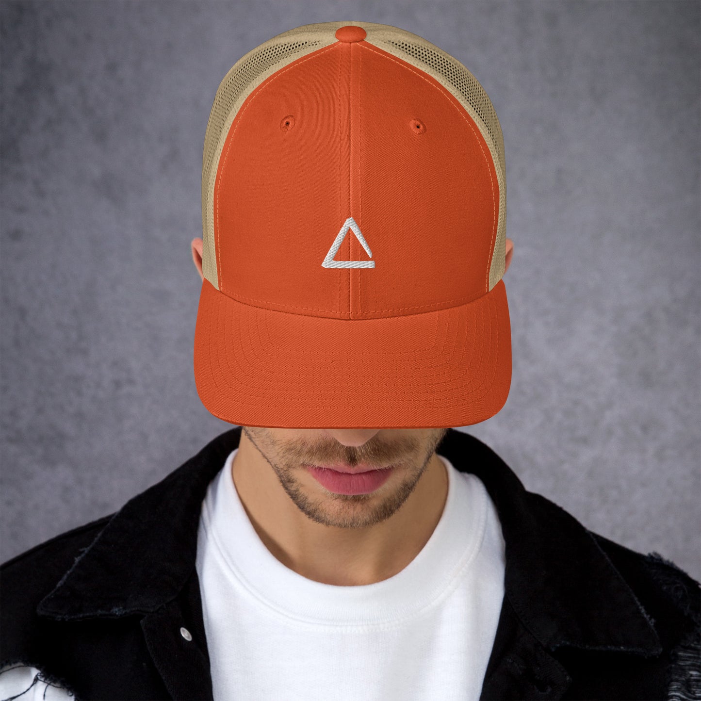 TRIANGLE TRUCKER HAT