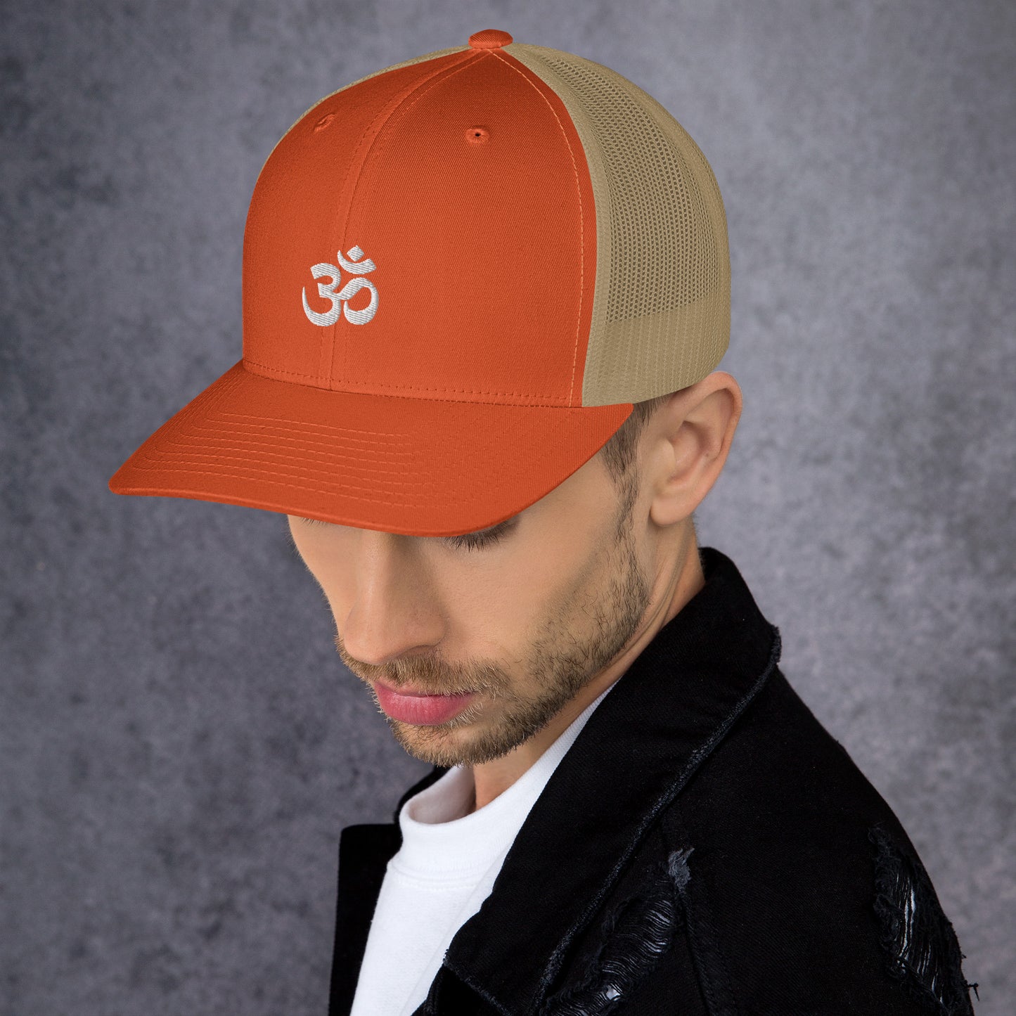 OM TRUCKER HAT